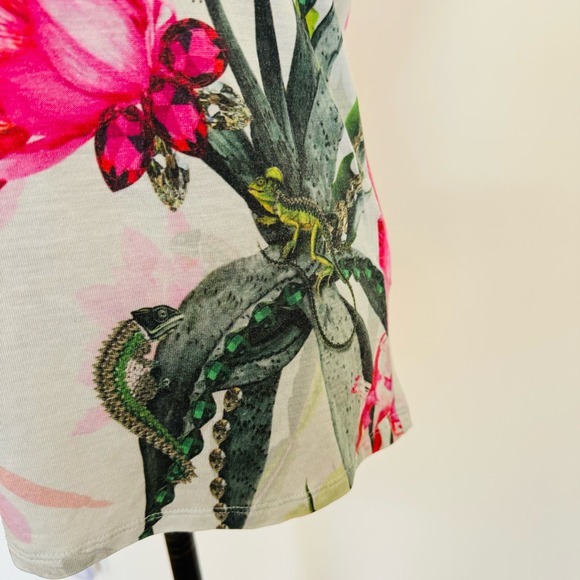 Ted Baker London Leileen Chameleon Camouflaged Tropical Pink Floral Top Sz 2 - Picture 5 of 8